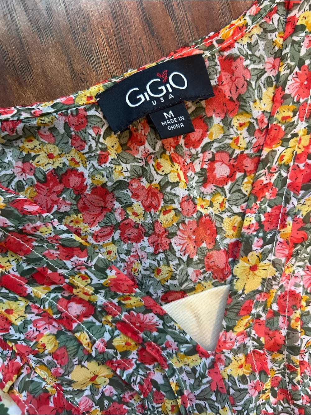 Gigio Floral Smocked Mini Dress in Multicolor Flowy Summer Cottage core Miami - Picture 4 of 7